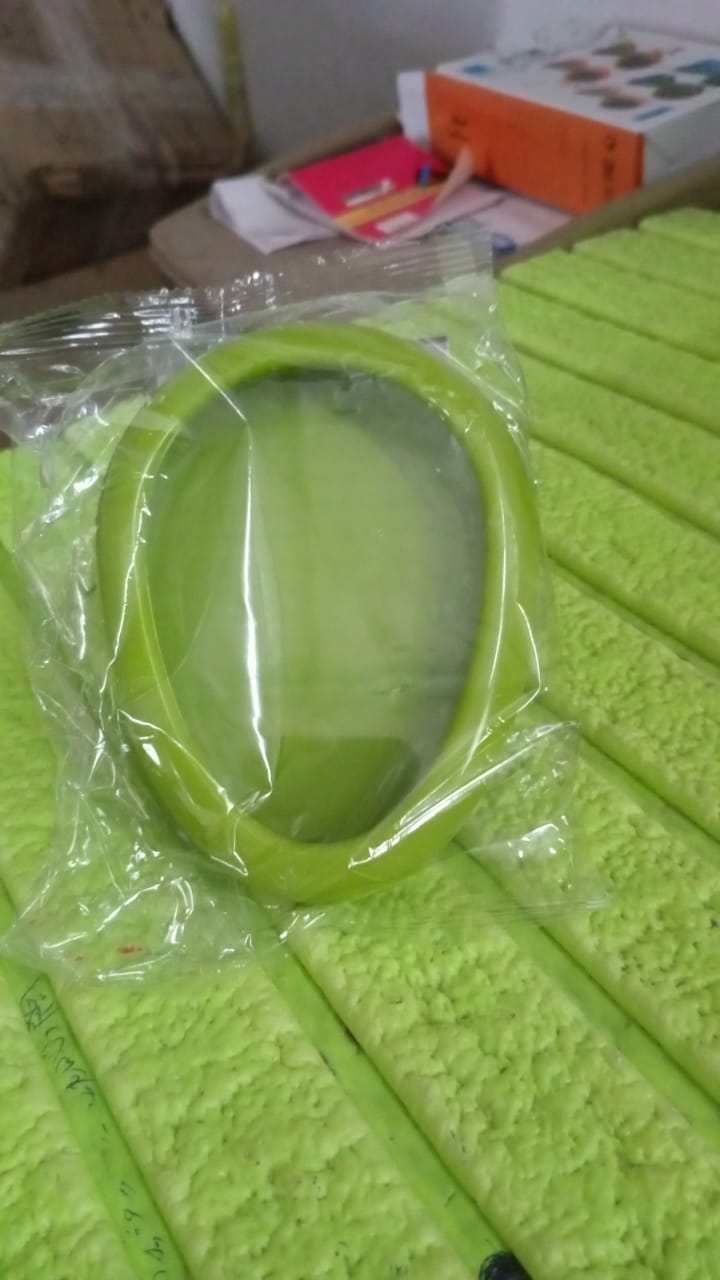 Green Oval Shape Vegetable Container Premium Fruits Saver Keeper (1 Pc) Green Oval Shape Vegetable Container Premium Fruits Saver Keeper (1 Pc)